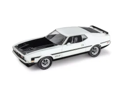 Level 4 Model Kit 1971 Ford Mustang Boss 351 1/25 Scale Model Revell 14512