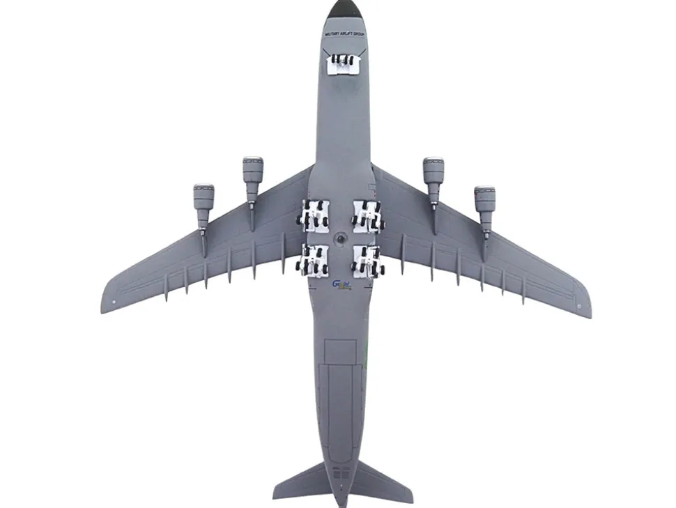 Lockheed C-5M Super Galaxy Transport Aircraft "New York Air National Guard, 105th Airlift Wing, Stewart Air National Guard Base" United States Air Force (68-0226) Green Camouflage "Gemini Macs" Series 1/400 Diecast Model Airplane by GeminiJets
