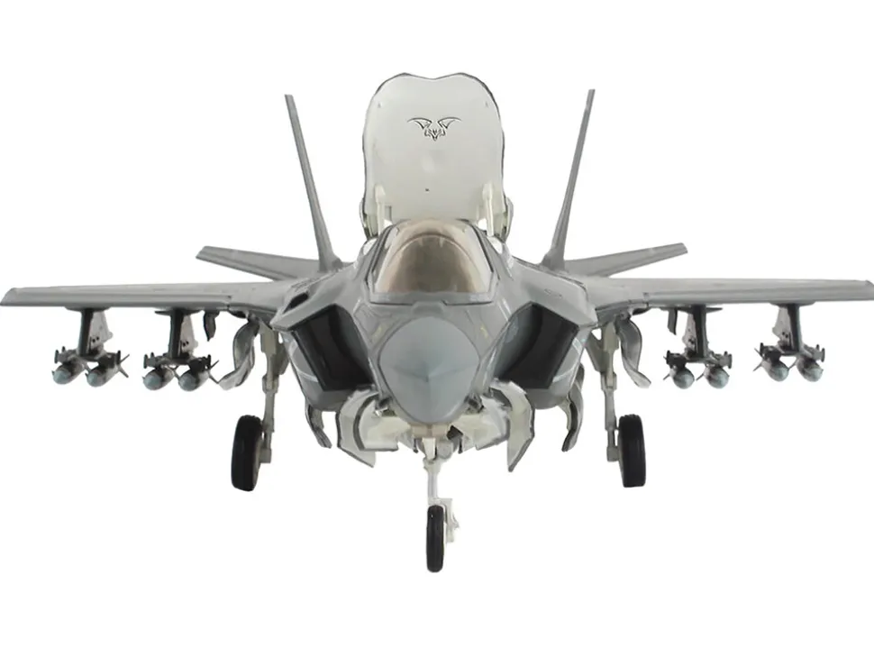 Lockheed F-35B Lightning II Aircraft (Beast Mode) "169623, VMFA-242 Bats, Iwakuni, Japan" (2024) United States Marine Corps "Air Power Series" 1/72 Diecast Model by Hobby Master