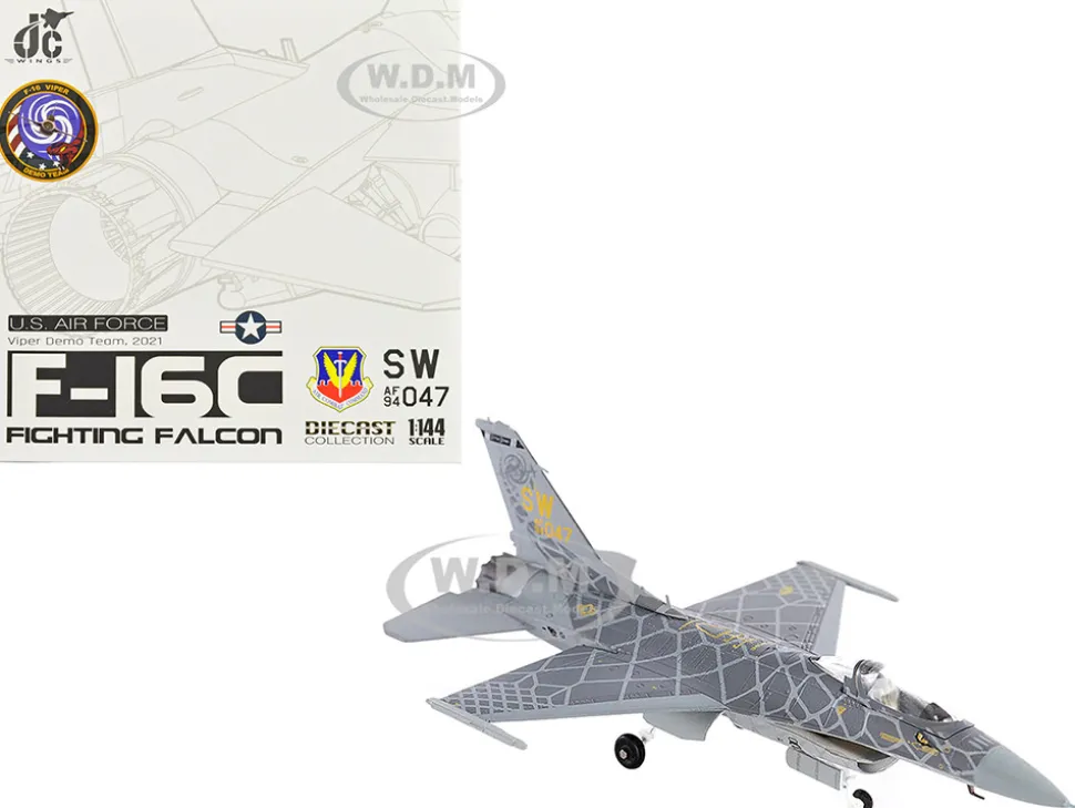 Lockheed Martin F 16C Fighting Falcon Fighter Aircraft Viper Demo Team 2021 United States Air Force 1/144 Diecast Model JC Wings JCW-144-F16-005