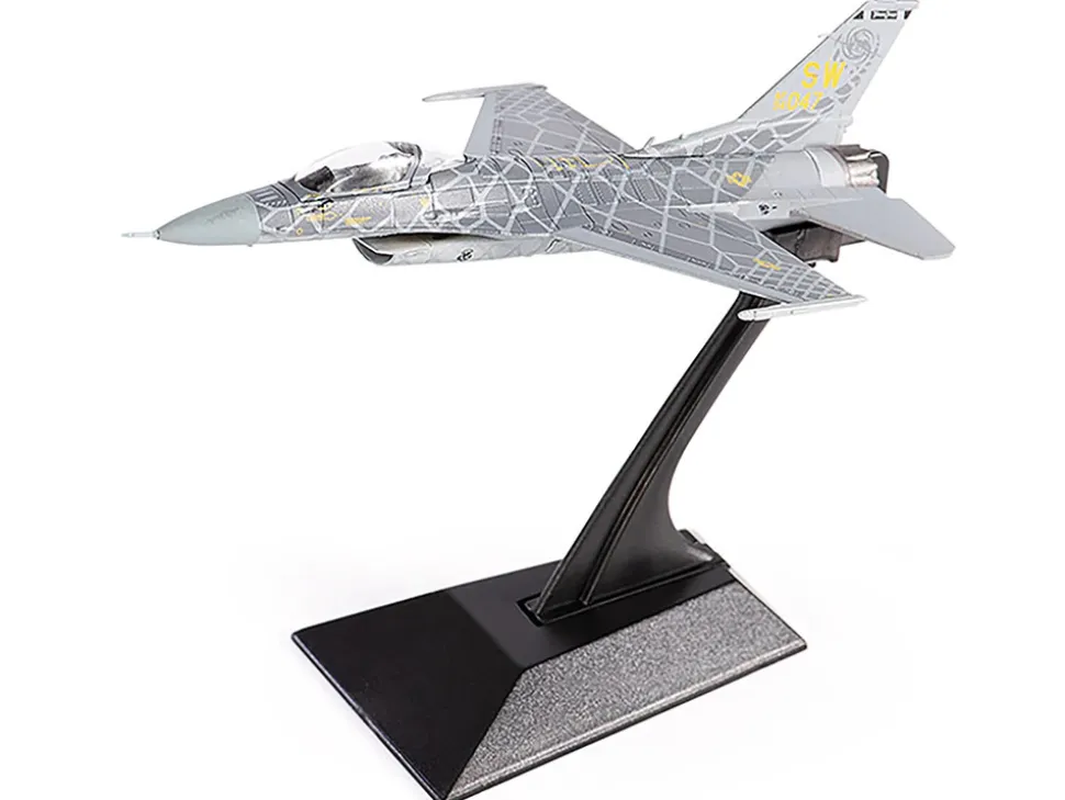 Lockheed Martin F 16C Fighting Falcon Fighter Aircraft Viper Demo Team 2021 United States Air Force 1/144 Diecast Model JC Wings JCW-144-F16-005
