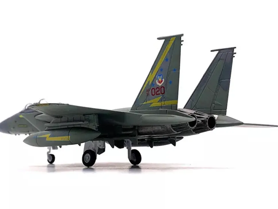 McDonnell Douglas F-15A Eagle Aircraft "Spittin Kittens, 5th Fighter-Interceptor Squadron, Tactical Air Command, Minot AFB" (1985) United States Air Force 1/100 Diecast Model Airplane