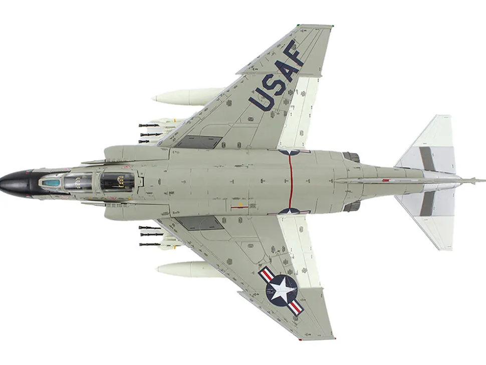 McDonnell Douglas F-4C Phantom II Fighter-Bomber Aircraft "433rd TFS, 8th TFW, Ubon, Thailand" (1966) United States Air Force "Air Power Series" 1/72 Diecast Model by Hobby Master