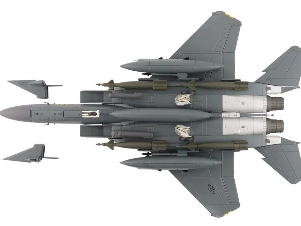 McDonnell Douglas F-15E Strike Eagle Fighter Aircraft "88-0705, 90th Fighter Squadron Commanding Officer's Jet" (2005) United States Air Force "Air Power Series" 1/72 Diecast Model by Hobby Master