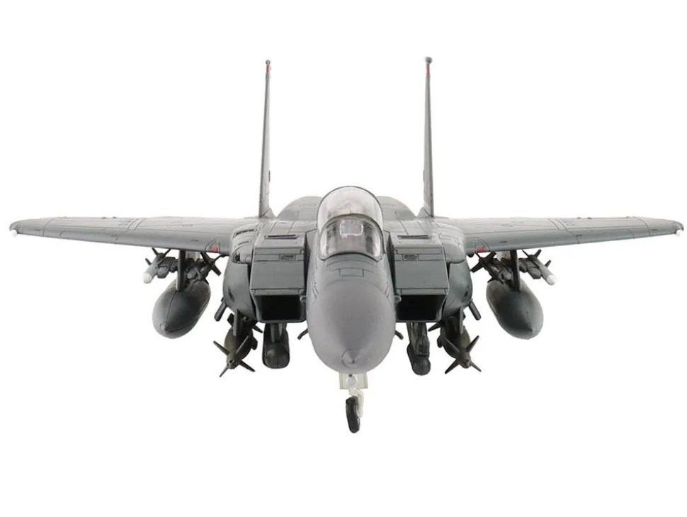 McDonnell Douglas F-15E Strike Eagle Fighter Aircraft "88-0705, 90th Fighter Squadron Commanding Officer's Jet" (2005) United States Air Force "Air Power Series" 1/72 Diecast Model by Hobby Master