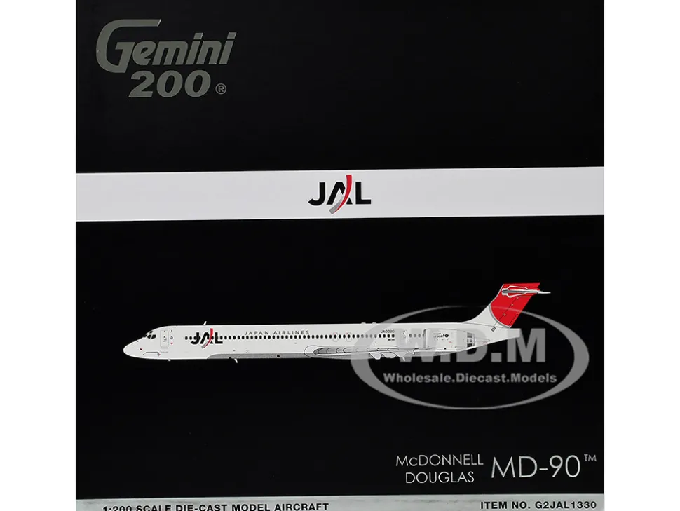 McDonnell Douglas MD-90 Commercial Aircraft "Japan Airlines" (JA002D) White with Red Tail "Gemini 200" Series 1/200 Diecast Model Airplane by GeminiJets