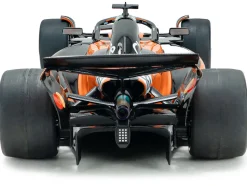 McLaren MCL39 #81 Oscar Piastri