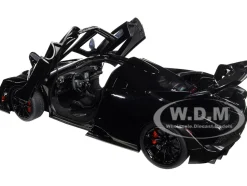 McLaren Senna Stealth Cosmos Black Carbon Accents 1/18 Model Car Autoart 76076