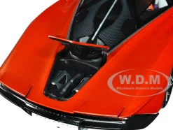 McLaren Speedtail Volcano Orange Metallic with Black Top and Suitcase Accessories 1/18 Model Car Autoart 76088