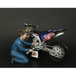 Mechanic Chole Figurine for 1/12 Scale Motorcycle Models American Diorama 38372