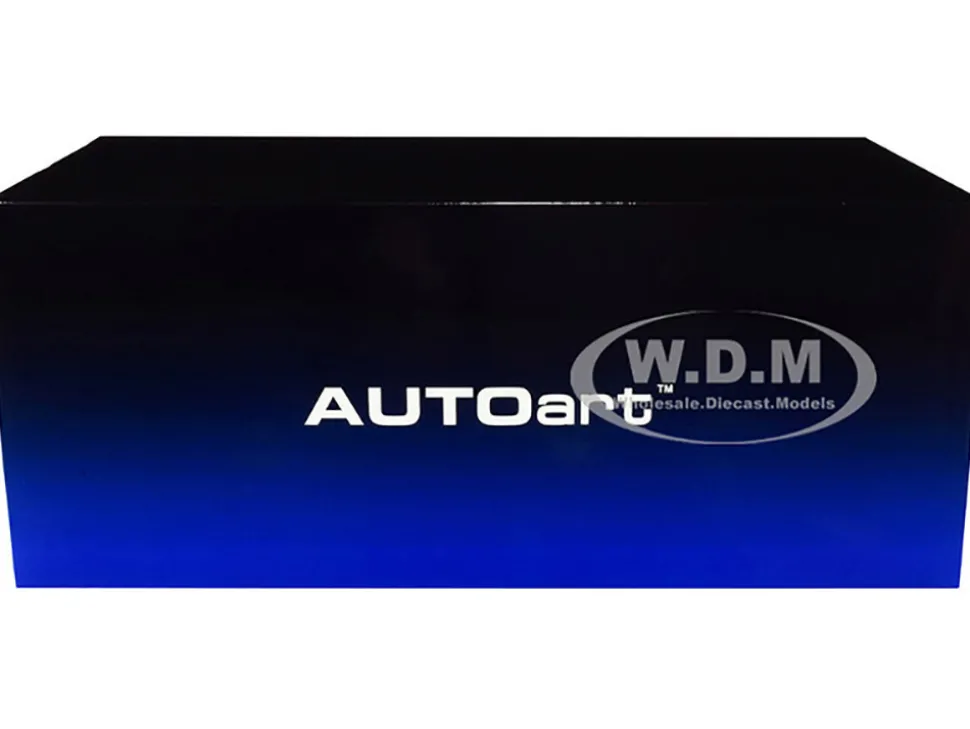 2019 Mercedes-Benz AMG G63 Iridium Silver Metallic 1/18 Model Car by Autoart