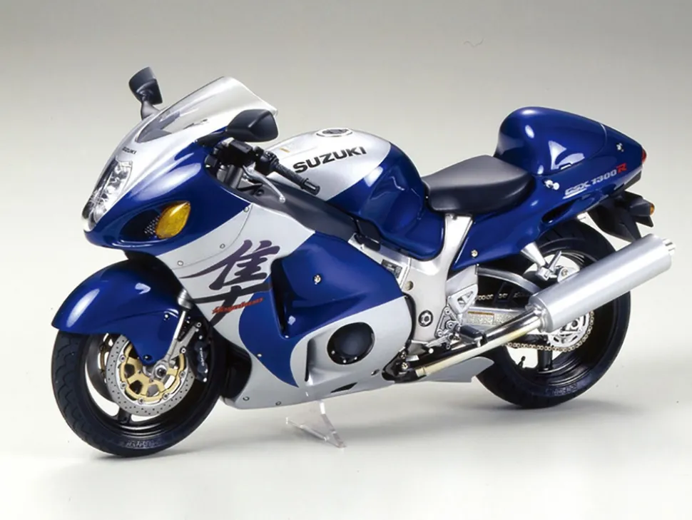 Model Kit Suzuki GSX1300R Hayabusa Motorcycle 1/12 Scale Model by Tamiya