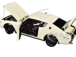 Nissan Skyline 2000GT-R (KPGC110) Tuned Version RHD (Right Hand Drive) White 1/18 Model Car by Autoart