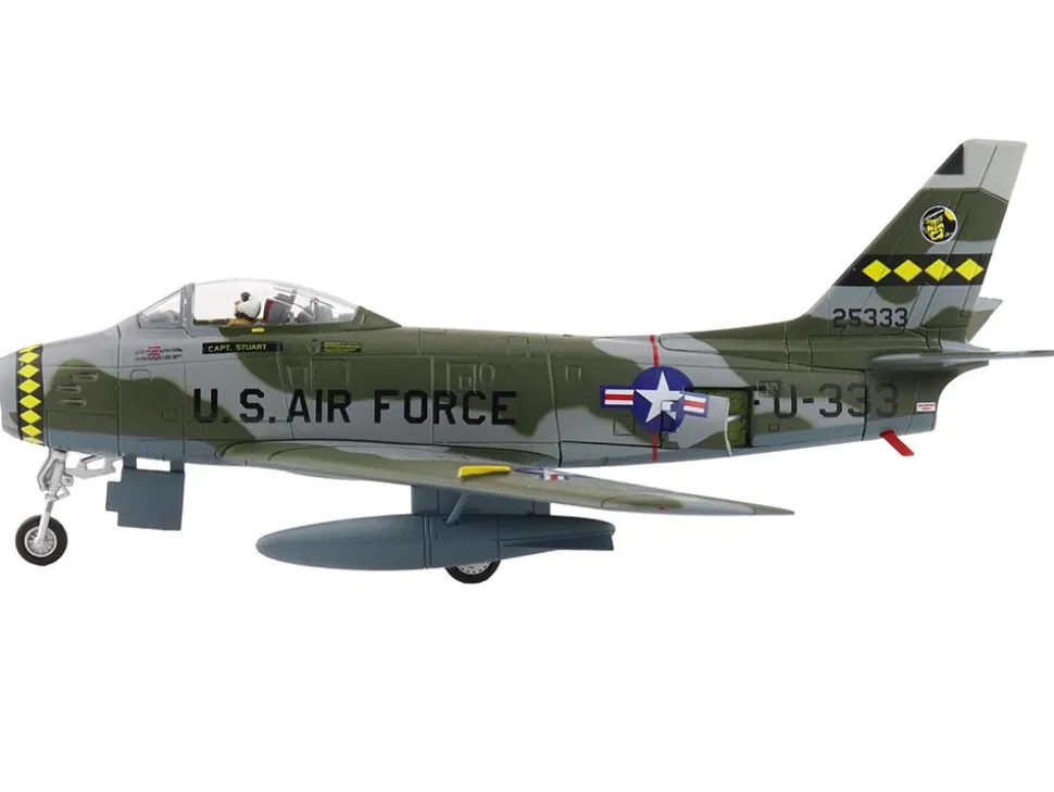 North American F-86F Sabre Fighter Aircraft "25333, 461st Fighter Day Squadron, West Germany" (1955) United States Air Forces in Europe "Air Power Series" 1/72 Diecast Model by Hobby Master