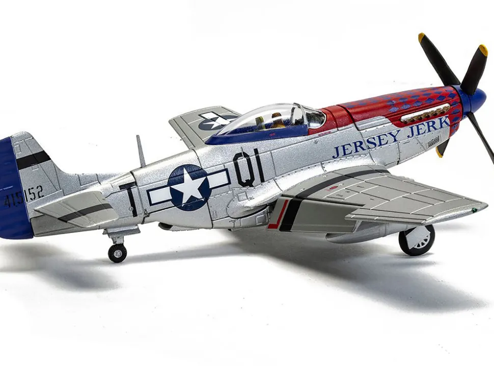 North American P-51D Mustang Aircraft "Jersey Jerk, 361st Fighter Squadron, Martlesham Heath" United States Army Air Forces "The Aviation Archive" Series 1/72 Diecast Model by Corgi