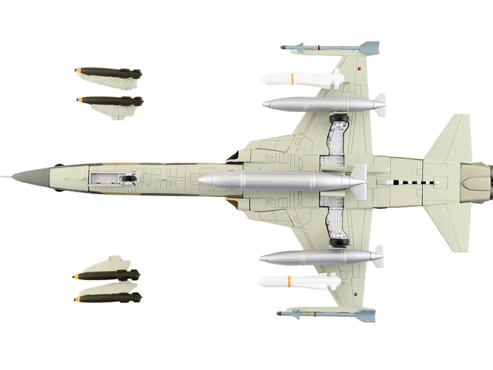 Northrop F-5F Tiger II Aircraft "46th Aggressor Squadron, 7th Flight Training Wing" Republic of China Air Force "Air Power Series" 1/72 Diecast Model by Hobby Master
