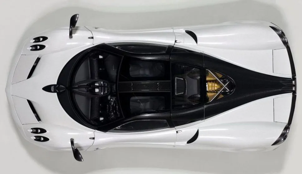 Pagani Huayra White 1/12 Model Car Autoart 12231