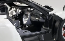 Pagani Huayra White 1/12 Model Car Autoart 12231