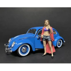 Partygoers Figurine VIII for 1/24 Scale Models American Diorama 38328