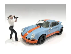 Photographers Figure #2 for 1/24 Scale Models by American Diorama
