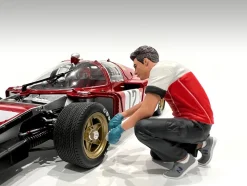 Race Crew Figure #5 for 1/18 Scale Models by American Diorama
