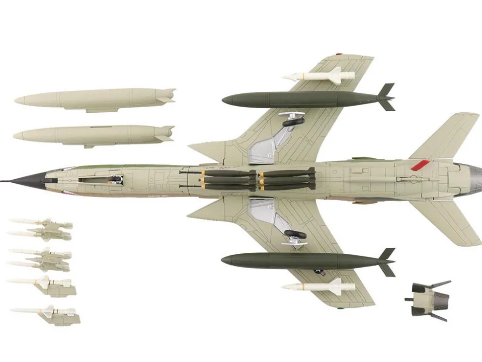 Republic F-105F Thunderchief Fighter-Bomber Aircraft "63-8299, Peach 91, 128th Tactical Fighter Squadron, Georgia ANG, Dobbins Air Reserve Base" United States Air Force "Air Power Series" 1/72 Diecast Model by Hobby Master