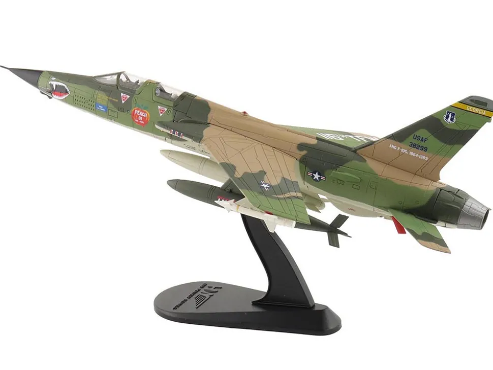 Republic F-105F Thunderchief Fighter-Bomber Aircraft "63-8299, Peach 91, 128th Tactical Fighter Squadron, Georgia ANG, Dobbins Air Reserve Base" United States Air Force "Air Power Series" 1/72 Diecast Model by Hobby Master