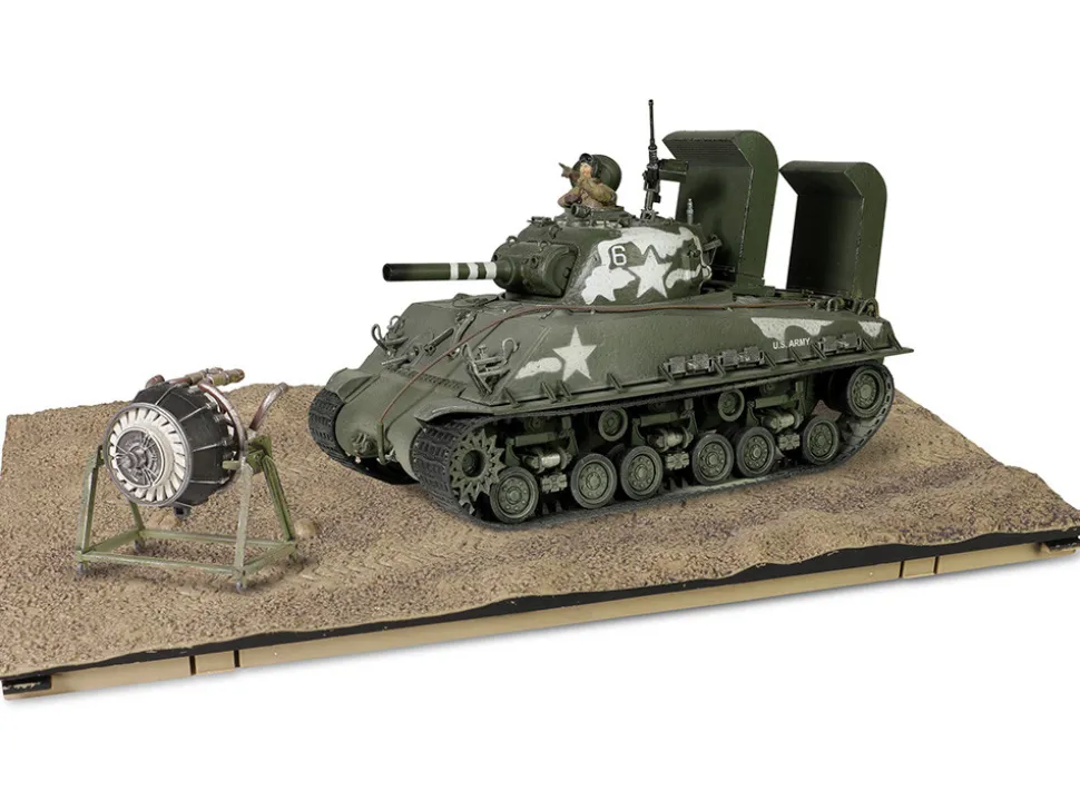 Sherman M4 (105) Howitzer Medium Tank "US Army, 711th Tank Battalion, Okinawa" (1945) "Engine Plus" Series 1/32 Diecast Model by Metal Proud - www.diecastmodelswholesale.com