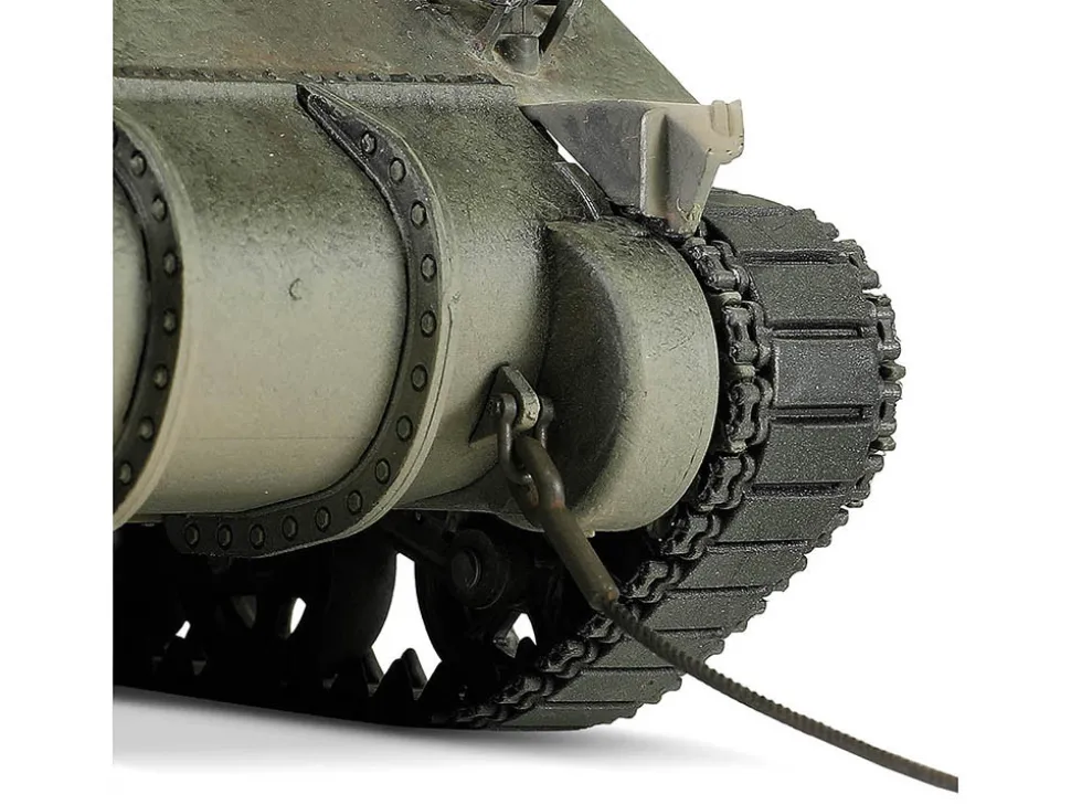 Sherman M4 75 Medium Tank U.S. 753th Tank Battalion Gustav Line Italy 1944 Engine Plus Series 1/32 Diecast Model Metal Proud MP-912101A