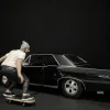 Skateboarder Figurine II for 1/24 Scale Models American Diorama 38341