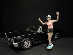 Skateboarder Figurine IV for 1/24 Scale Models American Diorama 38343