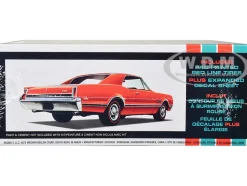 Skill 2 Model Kit 1966 Oldsmobile 442 W 30 Hardtop 1/25 Scale Model AMT AMT1432M