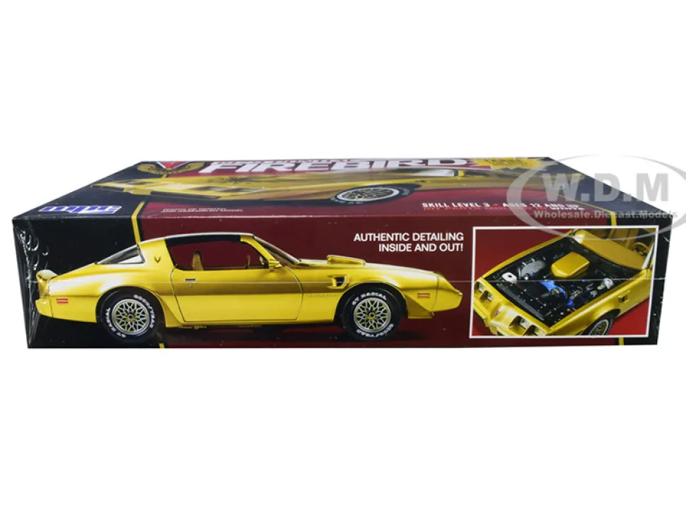 Skill 3 Model Kit 1979 Pontiac Firebird 1/16 Scale Model MPC MPC862