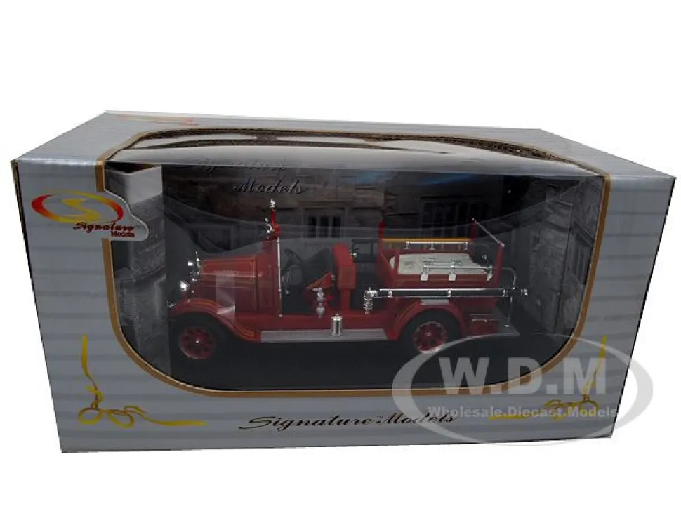 1928 Studebaker Fire Engine 1/32 Diecast Model Car Signature Models 32347