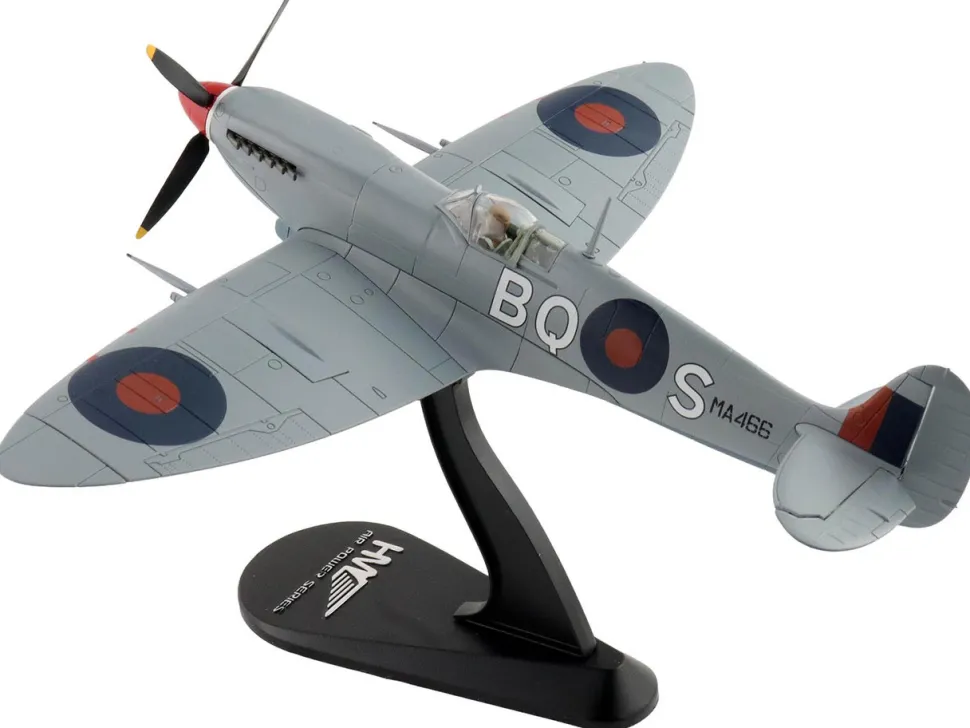 Supermarine Spitfire Mk IXc Fighter Aircraft "MA466, BQ-S, No. 451 Squadron, Corsica" (1944) Royal Australian Air Force "Air Power Series" 1/48 Diecast Model by Hobby Master