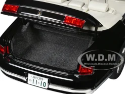 Toyota Century Open Car Convertible RHD Right Hand Drive Black with White Interior 1/18 Model Car Autoart 79531