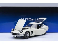 1967 Toyota 2000GT RHD (Right Hand Drive) White 1/18 Model Car by Autoart