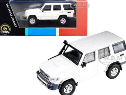Toyota Land Cruiser 76 French Vanilla Pearl White 1/64 Diecast Model Car Paragon Models PA-55311