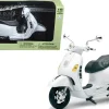 Vespa GTS 300 Super White Motorcycle 1/12 New Ray 57243B