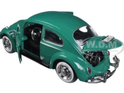 1966 Volkswagen Beetle Green 1/24 Diecast Model Car Motormax 73223 grn