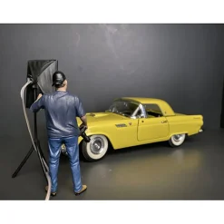 Weekend Car Show Figurine V for 1/18 Scale Models American Diorama 38213