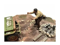 4X4 Mechanic Figure 6 for 1/18 Scale Models American Diorama AD18016