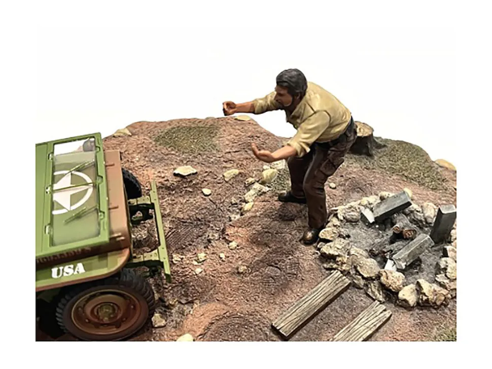 4X4 Mechanic 8 piece Figure Set for 1/18 scale models American Diorama 18011 18012 18013 18014 18015 18016 18017 18018